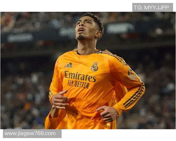 欧洲足球明星拍卖盛况揭晓引发球迷热议与市场关注