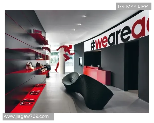 每年足球花费揭秘:从球迷消费到俱乐部运营的全面分析与探讨